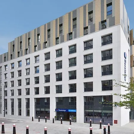 Travelodge London City-2